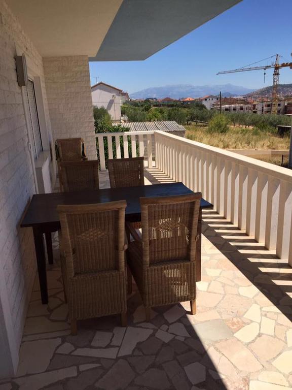 Apartmani Mane Trogir Buitenkant foto