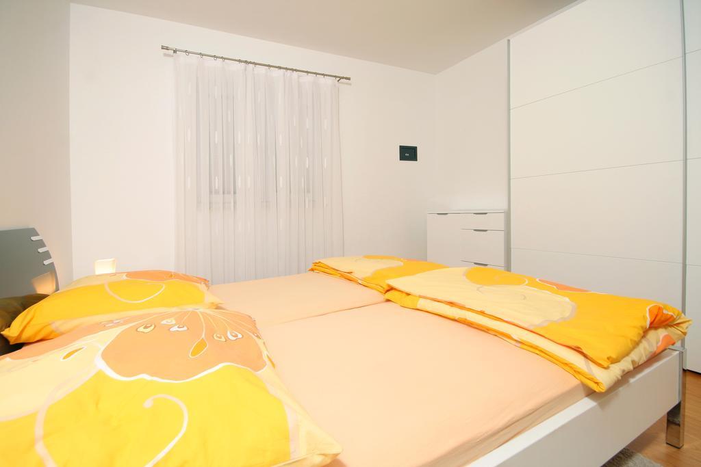 Apartmani Mane Trogir Buitenkant foto