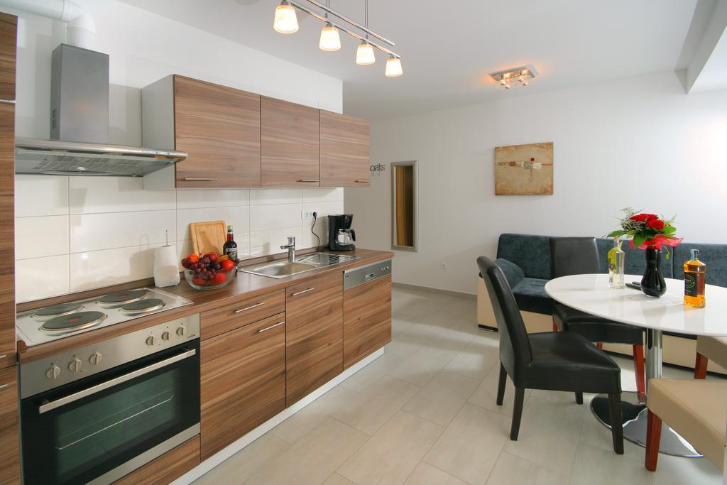 Apartmani Mane Trogir Buitenkant foto